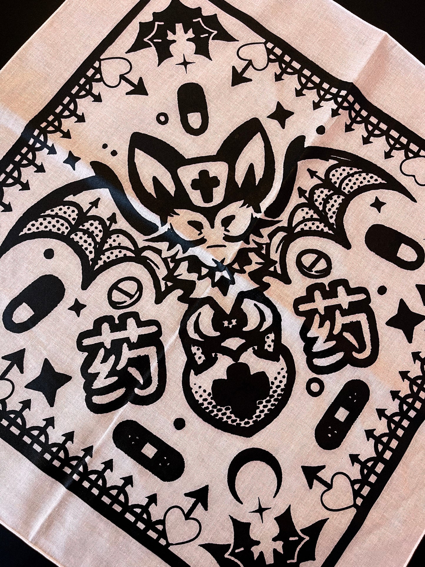 药 (YAO) ✦ bandana