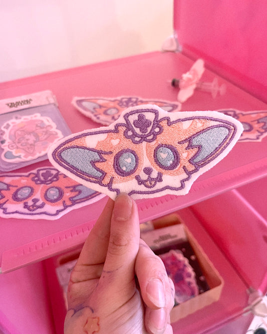 patches the corgi ♡ embroidered patch